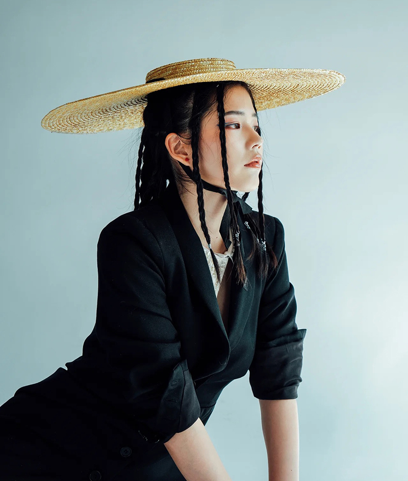 Vintage Large Brim Straw Hat for Women Flat Top Summer Beach Cap Shallow Crown Boater Sun Hats Ribbon Tie Wicker Hat 220601