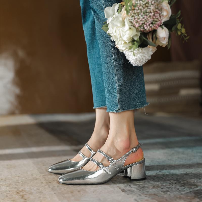 Sandals Silver Back Empty Mary Jane Shoes Women's 2022 Summer All-match One-word Buckle French Retro Thick Heel Sweet And VersatileSanda
Sandals Silver Back Empty Mary Jane Shoes Women's 2022 Summer All-match One-word Buckle French Retro Thick Heel Sweet And VersatileSanda