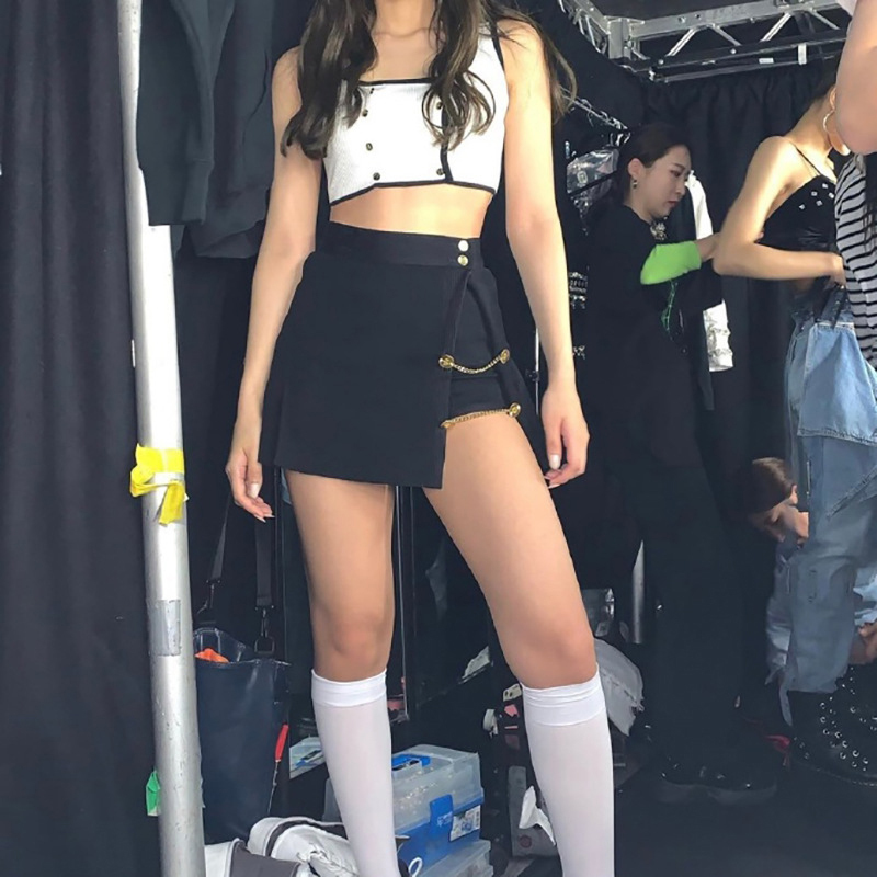 Sexy Girl Dancing Lady Crop Top White Sleeveless Shirt Women Double Buttons Cool Chemise Femme Camiseta Feminina Camisa Mujer 220325