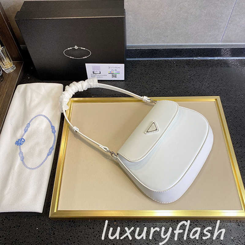 Women Small Hobo 2022 Luxurys Shoulder Underarm Bags Designers Bag Handbags Glossy Fashion Brand Purse Silver Shimmer Flip 5 color wholesale, Just box
Women Small Hobo 2022 Luxurys Shoulder Underarm Bags Designers Bag Handbags Glossy Fashion Brand Purse Silver Shimmer Flip 5 color wholesale, Just box