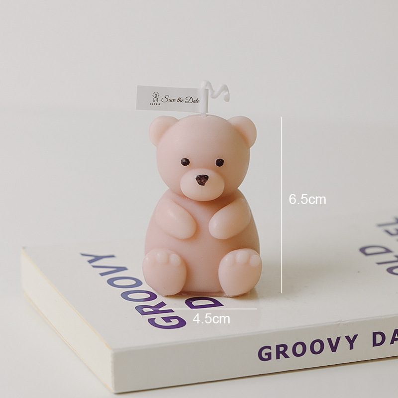 Children's birthday candles cartoon little bear scented candle creative cute aromatherapy handmade candle cake decor candle