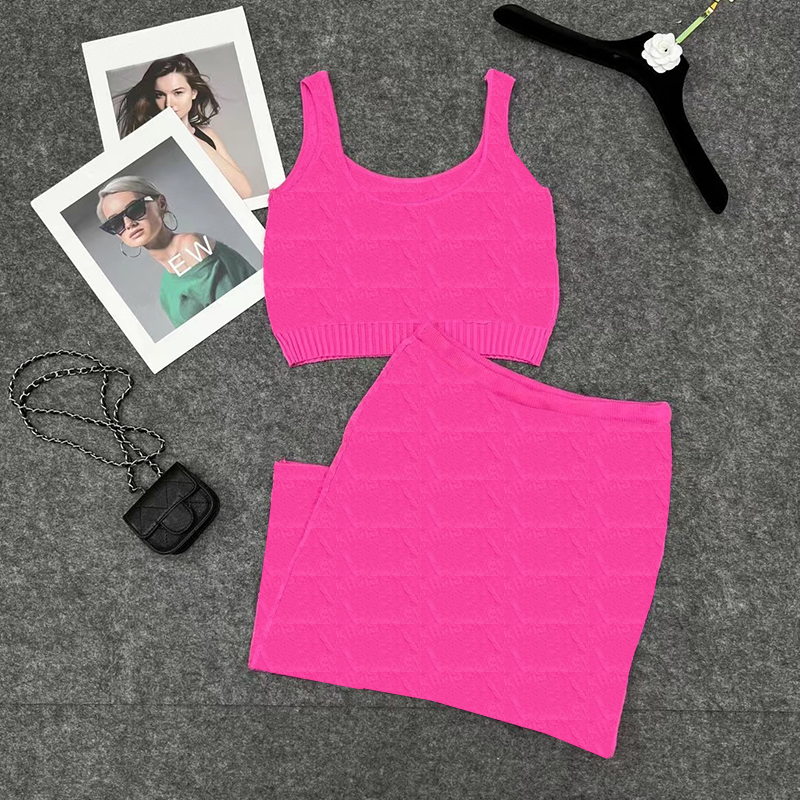 Letters Jacquard Dresses Women Knit Vests Dress 3 Colors Elastic Charm Skirts Fall Street Style Dress Set, Black
Letters Jacquard Dresses Women Knit Vests Dress 3 Colors Elastic Charm Skirts Fall Street Style Dress Set, Black