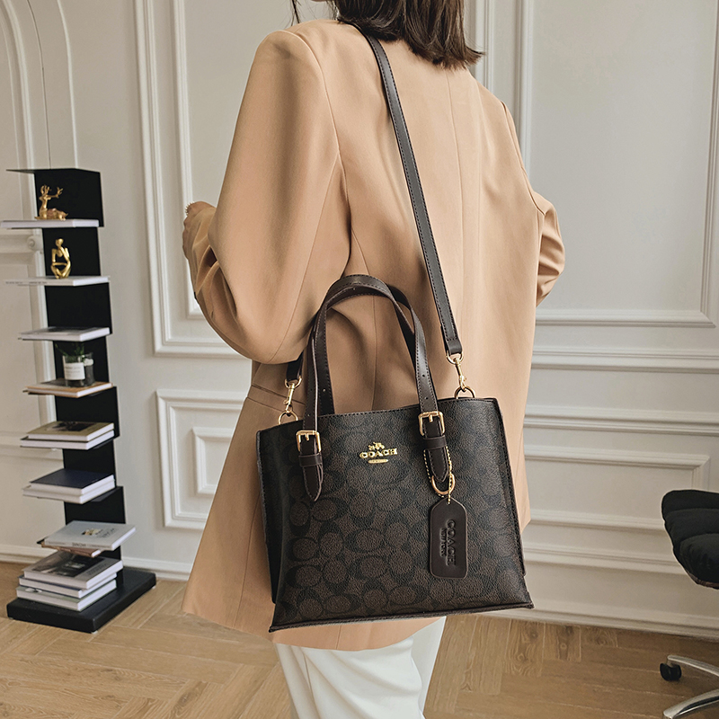 A50 high quality designer retro coach women leather handbag Envelope shopping crossbody messenger Chain flap bag tote shoulder bag, Customize
A50 high quality designer retro coach women leather handbag Envelope shopping crossbody messenger Chain flap bag tote shoulder bag, Customize