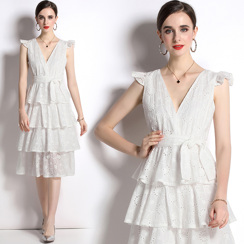 Sexy Sleeveless White Vest Dress Summer Woman Designer Runway V-Neck Bow Lace Up Slim Ruffle Cake Dresses 2022 Women Clothes Holiday Wed Party Cocktail Backless Frock, Contrast color
Sexy Sleeveless White Vest Dress Summer Woman Designer Runway V-Neck Bow Lace Up Slim Ruffle Cake Dresses 2022 Women Clothes Holiday Wed Party Cocktail Backless Frock, Contrast color