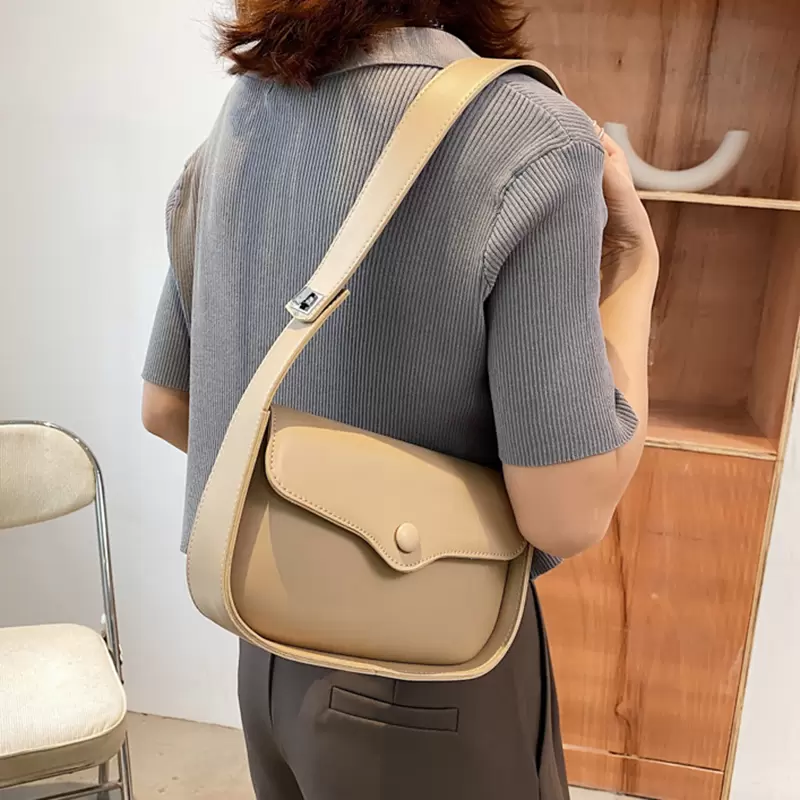 Fashion Exquisite Crossbody Bag for Women 2021 Trend Brand Design Broadband Shoulder Bag Lady Casual Simple Solid Color Handbag, Lavender
Fashion Exquisite Crossbody Bag for Women 2021 Trend Brand Design Broadband Shoulder Bag Lady Casual Simple Solid Color Handbag, Lavender