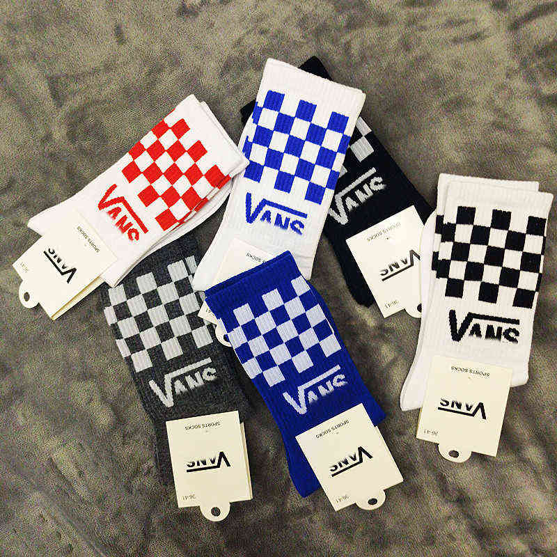 Designer t shirt w Si Chessboard Stockings Men's Socks Length Autumn Black and White Checkers Women's Winter Lovers' Sports Basketball
Designer t shirt w Si Chessboard Stockings Men's Socks Length Autumn Black and White Checkers Women's Winter Lovers' Sports Basketball