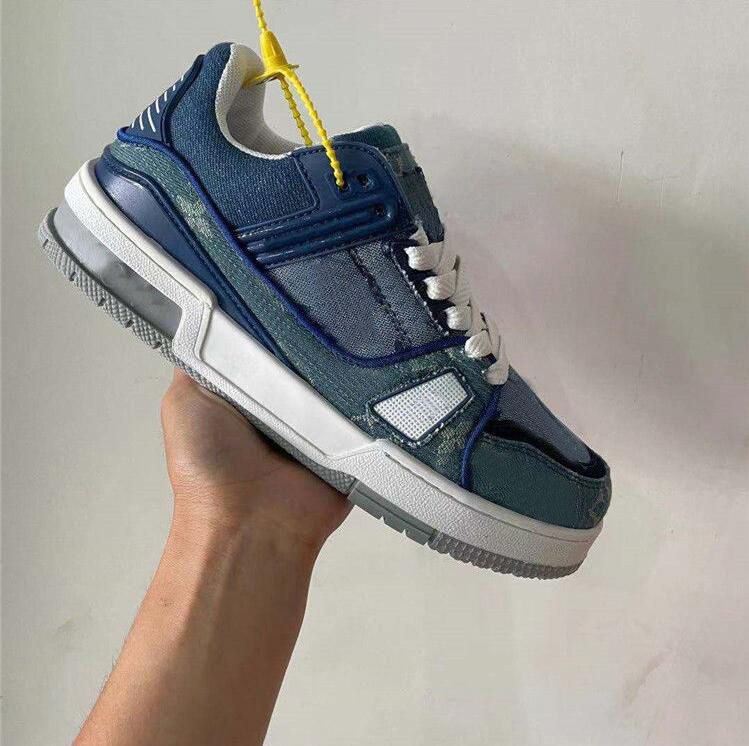 Luxurys Designer Italy Time Out Sneaker Low top Casual Shoes Men Treaded Rubber Outsole Printed Calf Canvas Classic Trainers, Customize
Luxurys Designer Italy Time Out Sneaker Low top Casual Shoes Men Treaded Rubber Outsole Printed Calf Canvas Classic Trainers, Customize