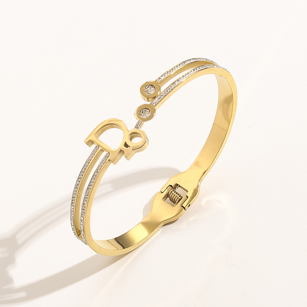 Wholesale Classic Bracelets Women Bangle Luxury Designer Letter Bracelet Crystal 18K Gold Plated Stainless steel Wedding Lovers Gift Jewelry ZG1453
Wholesale Classic Bracelets Women Bangle Luxury Designer Letter Bracelet Crystal 18K Gold Plated Stainless steel Wedding Lovers Gift Jewelry ZG1453
