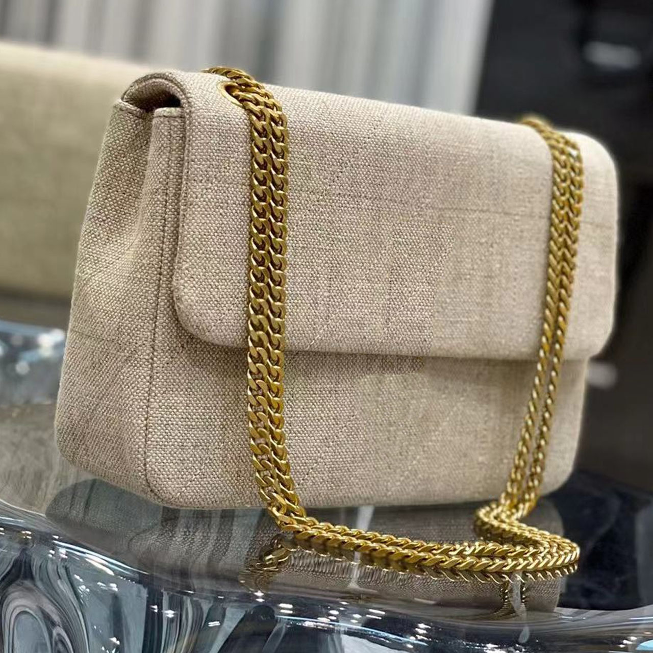 2022 Top Quality Shoulder Bags Women Cross body Bag Woolen cloth gold copper hardware accessories luxury retro tofu shape handbag Crossbody Purse Women's handbags, Beige
2022 Top Quality Shoulder Bags Women Cross body Bag Woolen cloth gold copper hardware accessories luxury retro tofu shape handbag Crossbody Purse Women's handbags, Beige