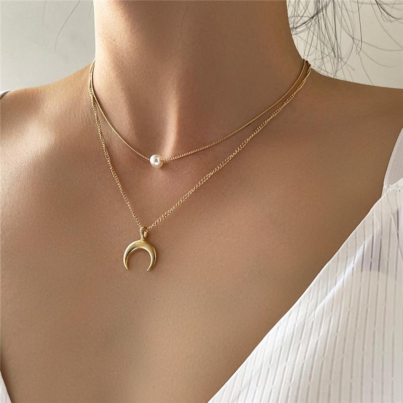 Pendant Necklaces Fashion Moon Women Necklace Female Clavicle Chain Gold Color Simulated Pearl Jewelry GiftPendant
Pendant Necklaces Fashion Moon Women Necklace Female Clavicle Chain Gold Color Simulated Pearl Jewelry GiftPendant