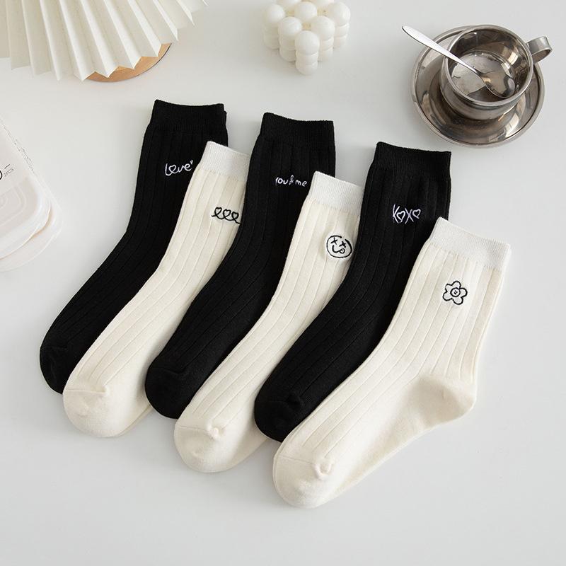 Socks & Hosiery SP&CITY Korean Simple Embroidery Women Cool Black White Sports Short Autumn Student Funny Patterned Sock FemaleSocks, White love
Socks & Hosiery SP&CITY Korean Simple Embroidery Women Cool Black White Sports Short Autumn Student Funny Patterned Sock FemaleSocks, White love
