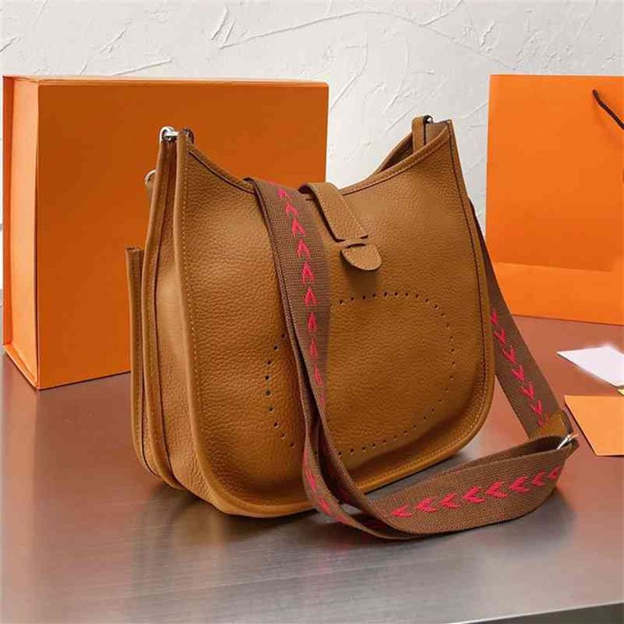 Herme s Evelyn Shoulder Crossbody Bag Genuine Leather Removable Wide Belt Handbag Purse Classic h Bags Hollow Letter Plain Women W2724
Herme s Evelyn Shoulder Crossbody Bag Genuine Leather Removable Wide Belt Handbag Purse Classic h Bags Hollow Letter Plain Women W2724
