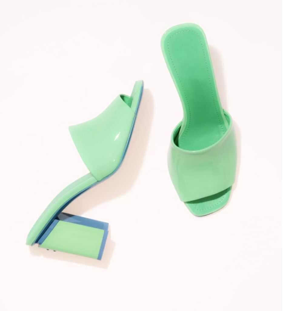 10A original quality patent calfskin high heel sandals with box luxury designer slippers fashion single light colors summer slipper large, 2 8.5cm
10A original quality patent calfskin high heel sandals with box luxury designer slippers fashion single light colors summer slipper large, 2 8.5cm