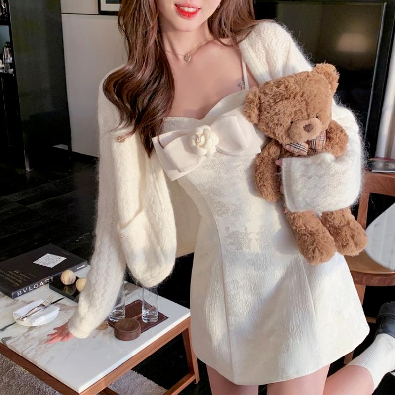 Casual Dresses Korean Sweet Kawaii Dress Women Winter France Elegant Evening Party Mini Ladies Bodycon Designer Vintage Autumn 2022, Black;gray
Casual Dresses Korean Sweet Kawaii Dress Women Winter France Elegant Evening Party Mini Ladies Bodycon Designer Vintage Autumn 2022, Black;gray