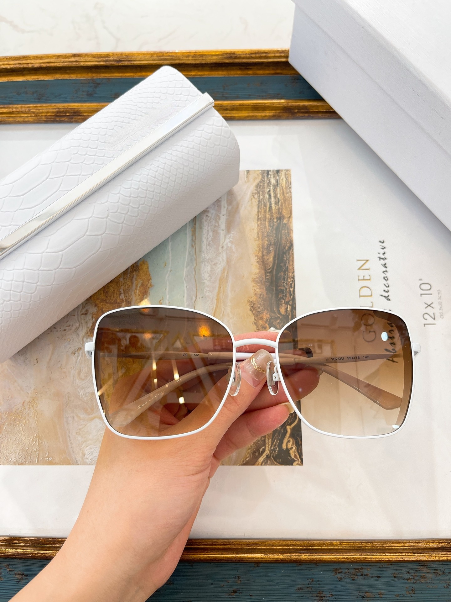 Beach mirror glasses gradient night vision mirror Korean version of the new fashion sunglasses travel ALEXIS/S
Beach mirror glasses gradient night vision mirror Korean version of the new fashion sunglasses travel ALEXIS/S