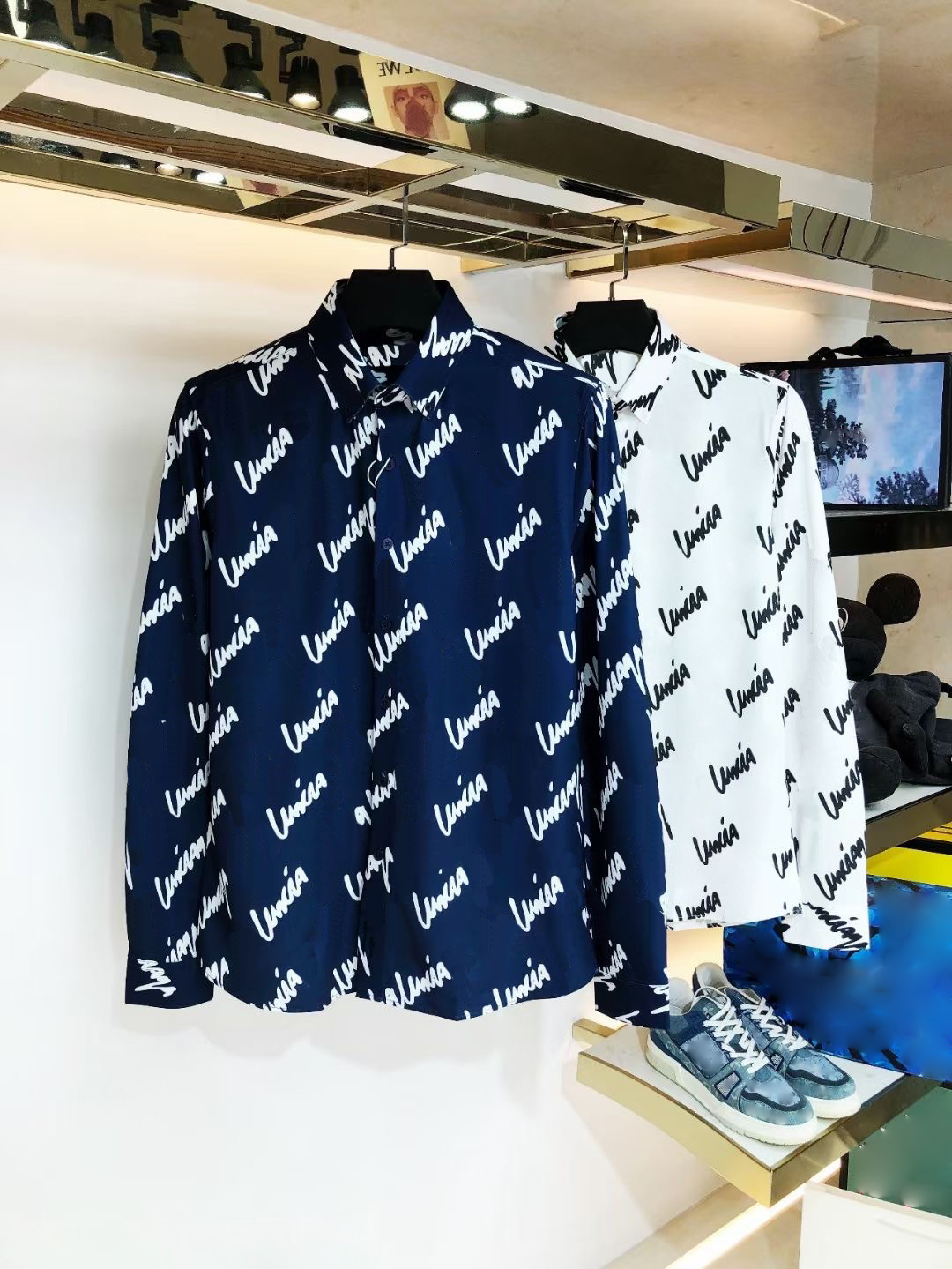 Mens Brand Shirts Designer Shirts Paris Clothes Male Men Long Sleeve Cotton Tops Plus Size 160, Blue
Mens Brand Shirts Designer Shirts Paris Clothes Male Men Long Sleeve Cotton Tops Plus Size 160, Blue