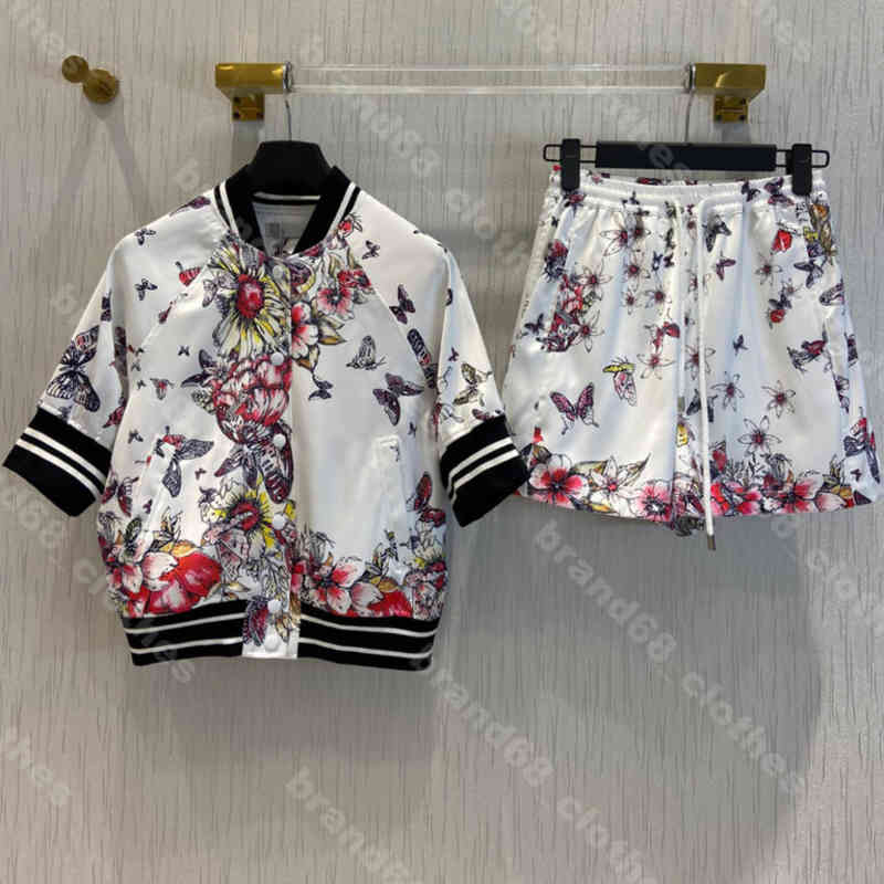women printed short sleeve jacket shorts skirt two piece suit short baseball jackets coat letter logo d..r brand high quality designer women clothes a1 
women printed short sleeve jacket shorts skirt two piece suit short baseball jackets coat letter logo d..r brand high quality designer women clothes a1