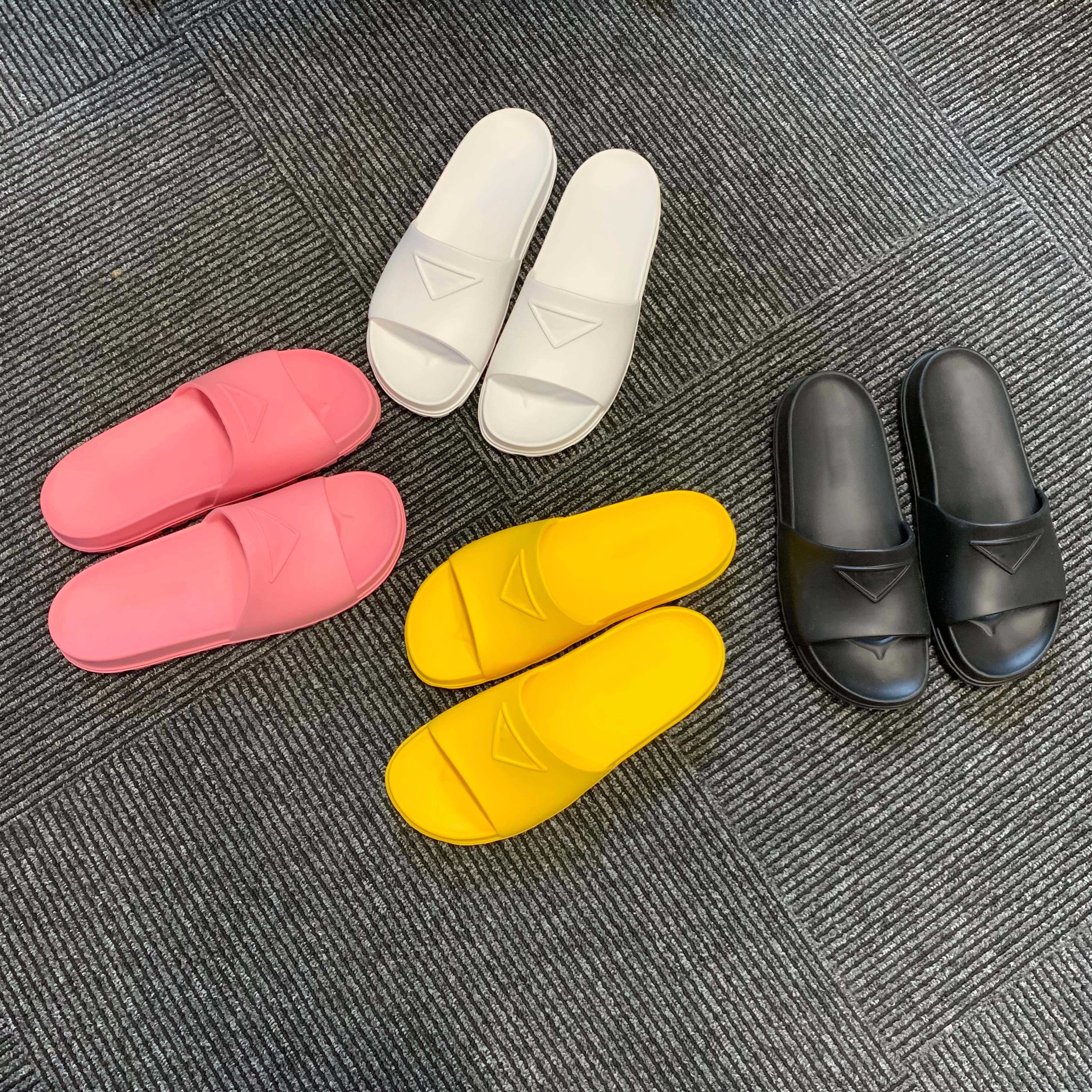 2022 fashion design Summer Foam Rubber Mules Women Slippers Men Sandals Beach Pool Many Styles size 35-45
2022 fashion design Summer Foam Rubber Mules Women Slippers Men Sandals Beach Pool Many Styles size 35-45