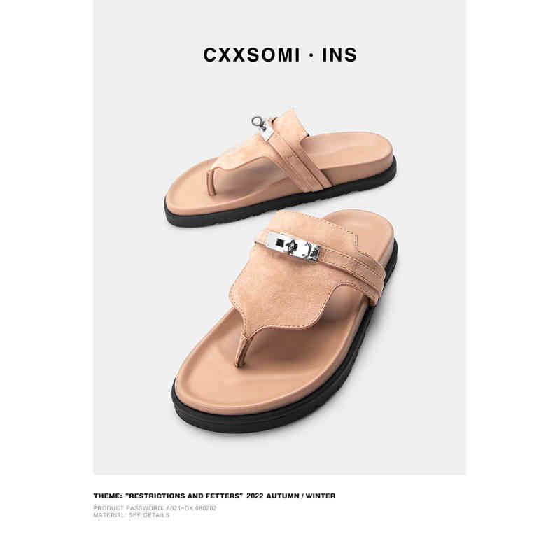 Herme Sandals Slipper 2022 New Leather Flip Flops Women's Summer Wear Silver Buckle Leisure Flat Bottom Beach Shoes Second Uncle Herringbone Slippers, Brown
Herme Sandals Slipper 2022 New Leather Flip Flops Women's Summer Wear Silver Buckle Leisure Flat Bottom Beach Shoes Second Uncle Herringbone Slippers, Brown