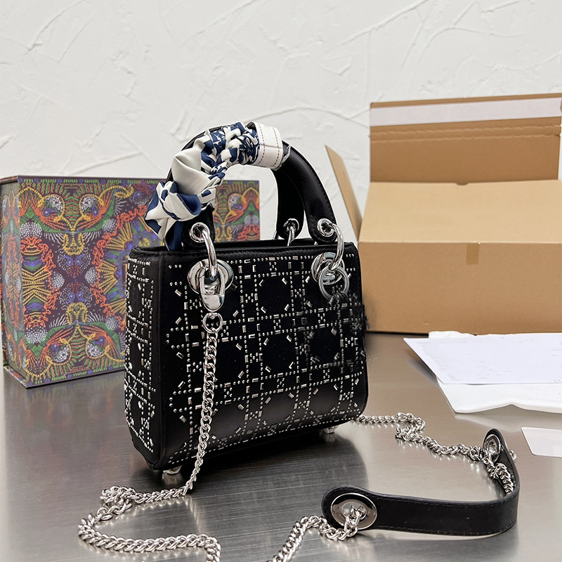7A+ high-end luxury Diana bags leather diamond chain famous designer diagonal evening bag Hot Fashion quilted classic Totes Crossbody handbag Lady shoulder bag, Gift
7A+ high-end luxury Diana bags leather diamond chain famous designer diagonal evening bag Hot Fashion quilted classic Totes Crossbody handbag Lady shoulder bag, Gift