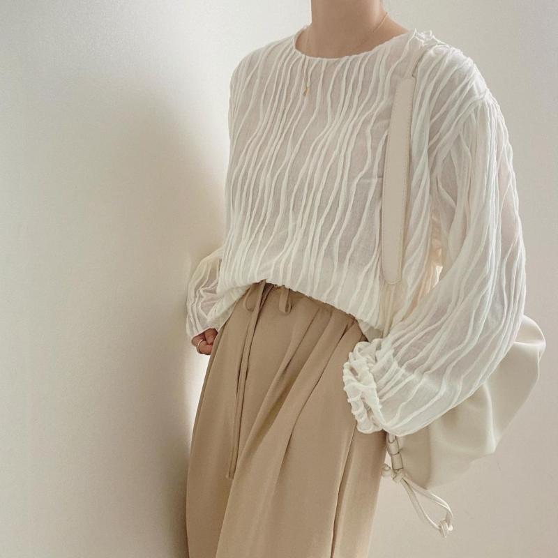 Women's Blouses & Shirts Blouse Textured Loose Design Pleated Long Sleeve Crop Fashion Tops 2022 Womens Crew Neck Vintage Shirt AutumnWomen', Black
Women's Blouses & Shirts Blouse Textured Loose Design Pleated Long Sleeve Crop Fashion Tops 2022 Womens Crew Neck Vintage Shirt AutumnWomen', Black
