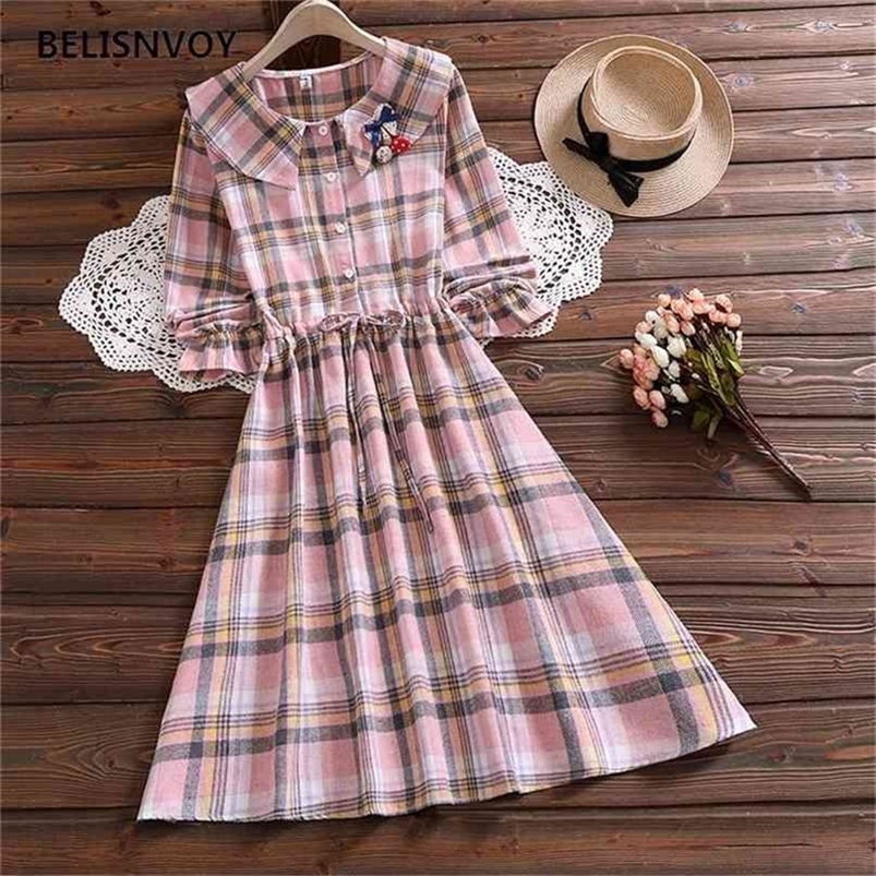 Japan Style Cute Kawaii Fashion Doll Collar Plaid Sweet Dress Arrival Flare Sleeve Women Vestidos Embroidery Vintage 210520, Diy
Japan Style Cute Kawaii Fashion Doll Collar Plaid Sweet Dress Arrival Flare Sleeve Women Vestidos Embroidery Vintage 210520, Diy