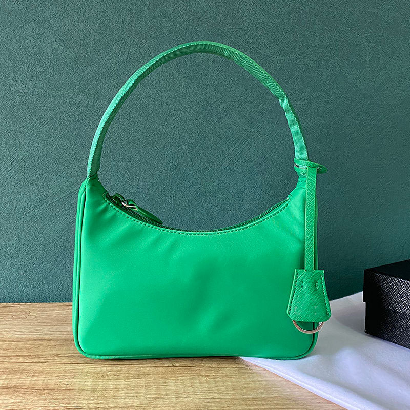 Triangle Re-Edition 2000 Re Edition bags Nylon women luxury designer lady Women Hobo Shoulder Purse Prads Handbag Underarm Armpit Bag, Green
Triangle Re-Edition 2000 Re Edition bags Nylon women luxury designer lady Women Hobo Shoulder Purse Prads Handbag Underarm Armpit Bag, Green