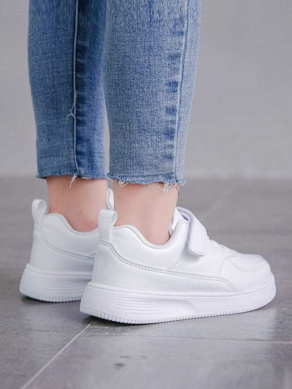 Kids Minimalist Hook-and-loop Fastener Strap Skate Shoes SHE