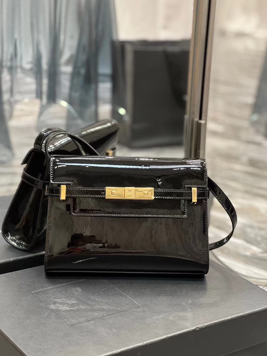 New Hot Sell Woman Clutch Bag Designer Genuine Patent Leather With Strap lady Dress Evening Party Bags, Black
New Hot Sell Woman Clutch Bag Designer Genuine Patent Leather With Strap lady Dress Evening Party Bags, Black
