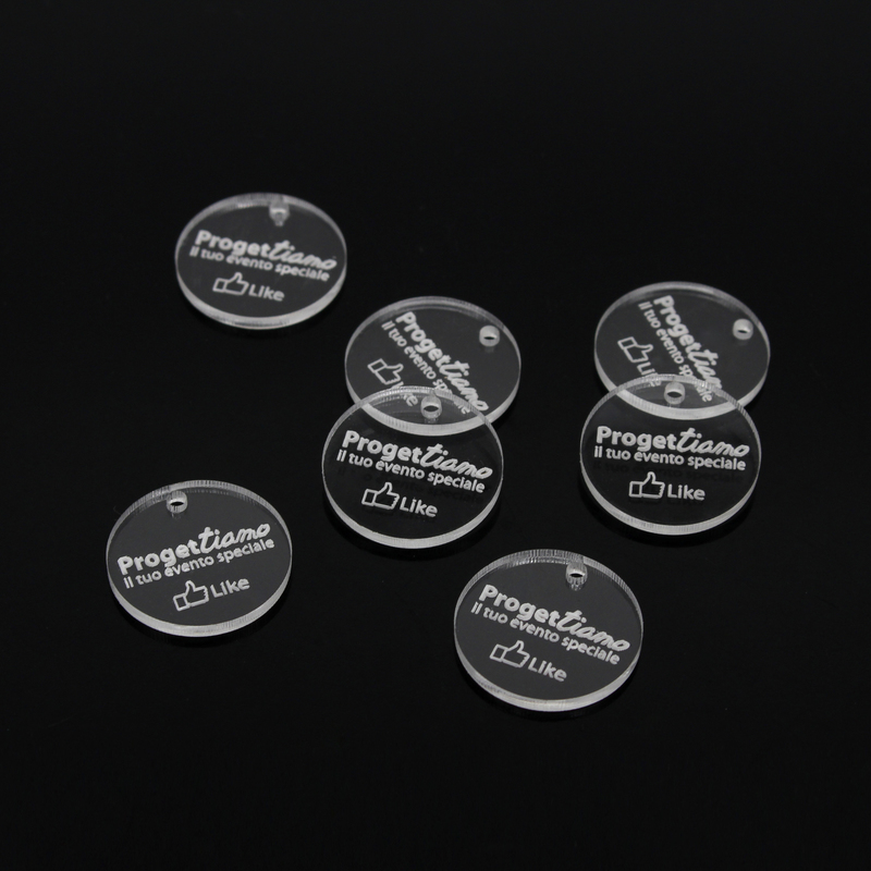 50x Personalized Wedding Tags Favors Custom Engraved Name Circular Labels Candy box Ribbon Round Tags Decor Christening Supplies 220608