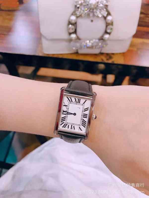 luxury women watch santos wristwatches high quality women rectangular tank strap steel, Silver
luxury women watch santos wristwatches high quality women rectangular tank strap steel, Silver