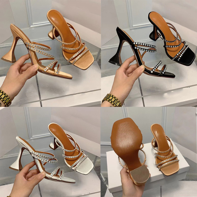 Designer Slippers Women Non-slip Sandals Rhinestone Spool Heels Sexy Ladies Summer Crystal Shoes Thin Belt Combination Flip Flops Dazzling Party Shoe, Dark brown
Designer Slippers Women Non-slip Sandals Rhinestone Spool Heels Sexy Ladies Summer Crystal Shoes Thin Belt Combination Flip Flops Dazzling Party Shoe, Dark brown