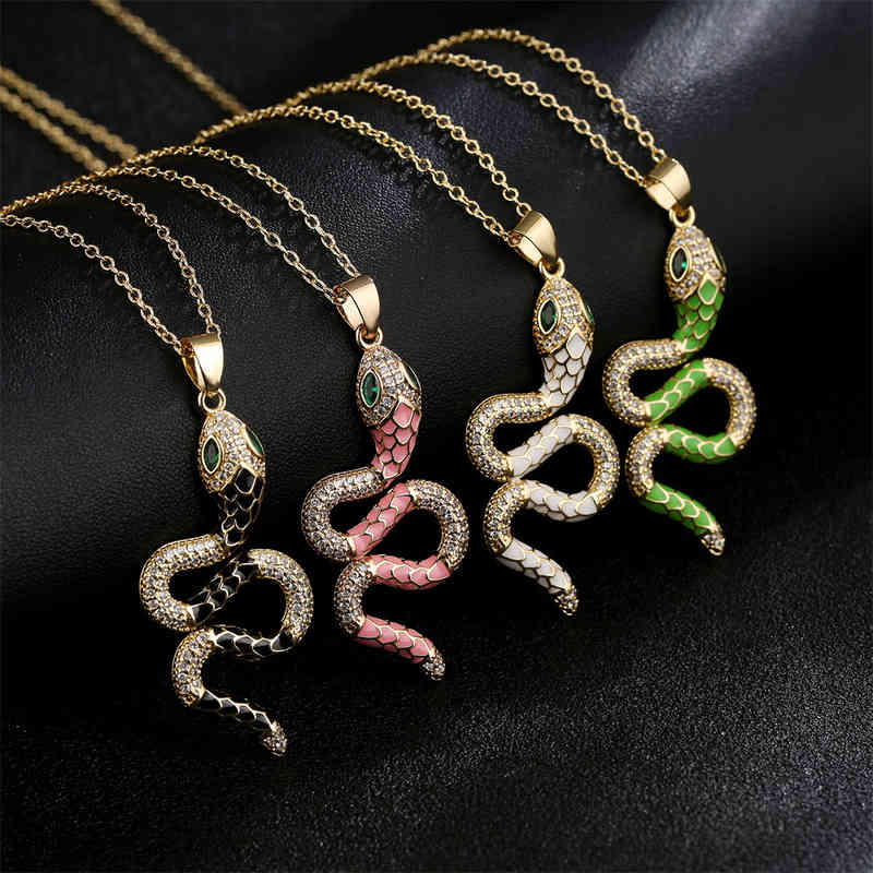 European And American Exaggerated Snake Shaped Necklace Pendant Men And Women Hip Hop Copper 18K Gold Plated Zircon Clavicle Chain 
European And American Exaggerated Snake Shaped Necklace Pendant Men And Women Hip Hop Copper 18K Gold Plated Zircon Clavicle Chain