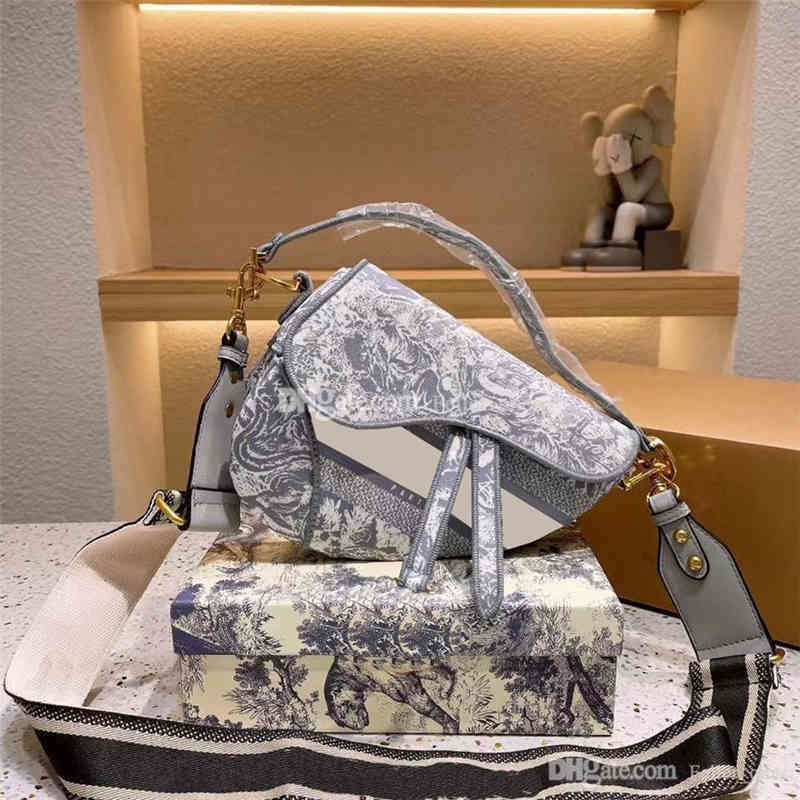 7A+Classic Designer Handbags Shoulder Bags Oblique Canvas Embroidery Tiger Women Tote lady Banquet Cowboy,Official imported Genuine 1th, Black
7A+Classic Designer Handbags Shoulder Bags Oblique Canvas Embroidery Tiger Women Tote lady Banquet Cowboy,Official imported Genuine 1th, Black