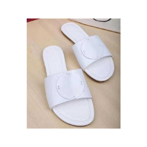 Top Quality Designer-tent leather Mules Slippers Ladies Sandals size 35-41 Summer Beach Shoes TB Slippers
Top Quality Designer-tent leather Mules Slippers Ladies Sandals size 35-41 Summer Beach Shoes TB Slippers