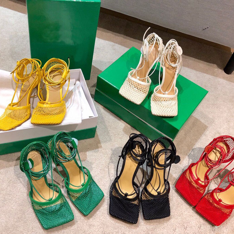 2022 designers Women high heel Sandals Slippers Leather Mesh Sandal slides Top Designer Sparkle Stretch Ladies party wedding bottegas Dress shoes Size from US 6-11, Red
2022 designers Women high heel Sandals Slippers Leather Mesh Sandal slides Top Designer Sparkle Stretch Ladies party wedding bottegas Dress shoes Size from US 6-11, Red