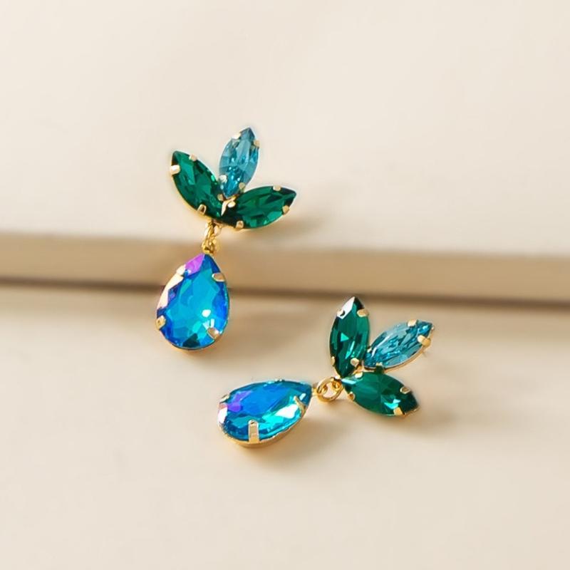 Dangle & Chandelier Fashion Personality Water Drop Leaf Earrings Long Simple For Women Jewelry
Dangle & Chandelier Fashion Personality Water Drop Leaf Earrings Long Simple For Women Jewelry