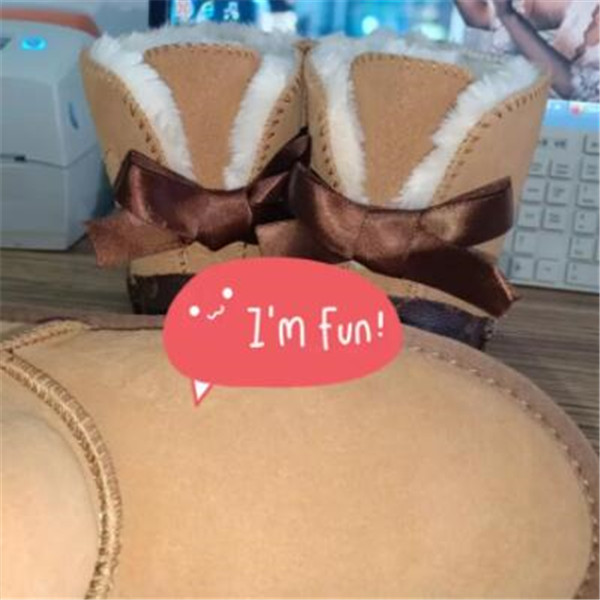 multicolor High quality Aus L bow U short women snow boots Soft comfortable Sheepskin keep warm plush boots with card dustbag beautiful gifts 5062G, Pink
multicolor High quality Aus L bow U short women snow boots Soft comfortable Sheepskin keep warm plush boots with card dustbag beautiful gifts 5062G, Pink