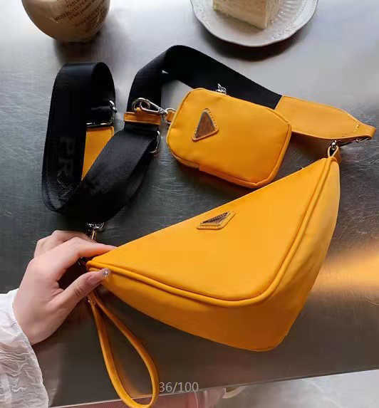 27*10*14*11cm Colorful Triangle Shaped Purses Handbag Oxford Fabric Messenger Bag Fashion Retro Crossbody Pack With Mini Wallets Coin Case Tow Piece Bag Set S41203
27*10*14*11cm Colorful Triangle Shaped Purses Handbag Oxford Fabric Messenger Bag Fashion Retro Crossbody Pack With Mini Wallets Coin Case Tow Piece Bag Set S41203