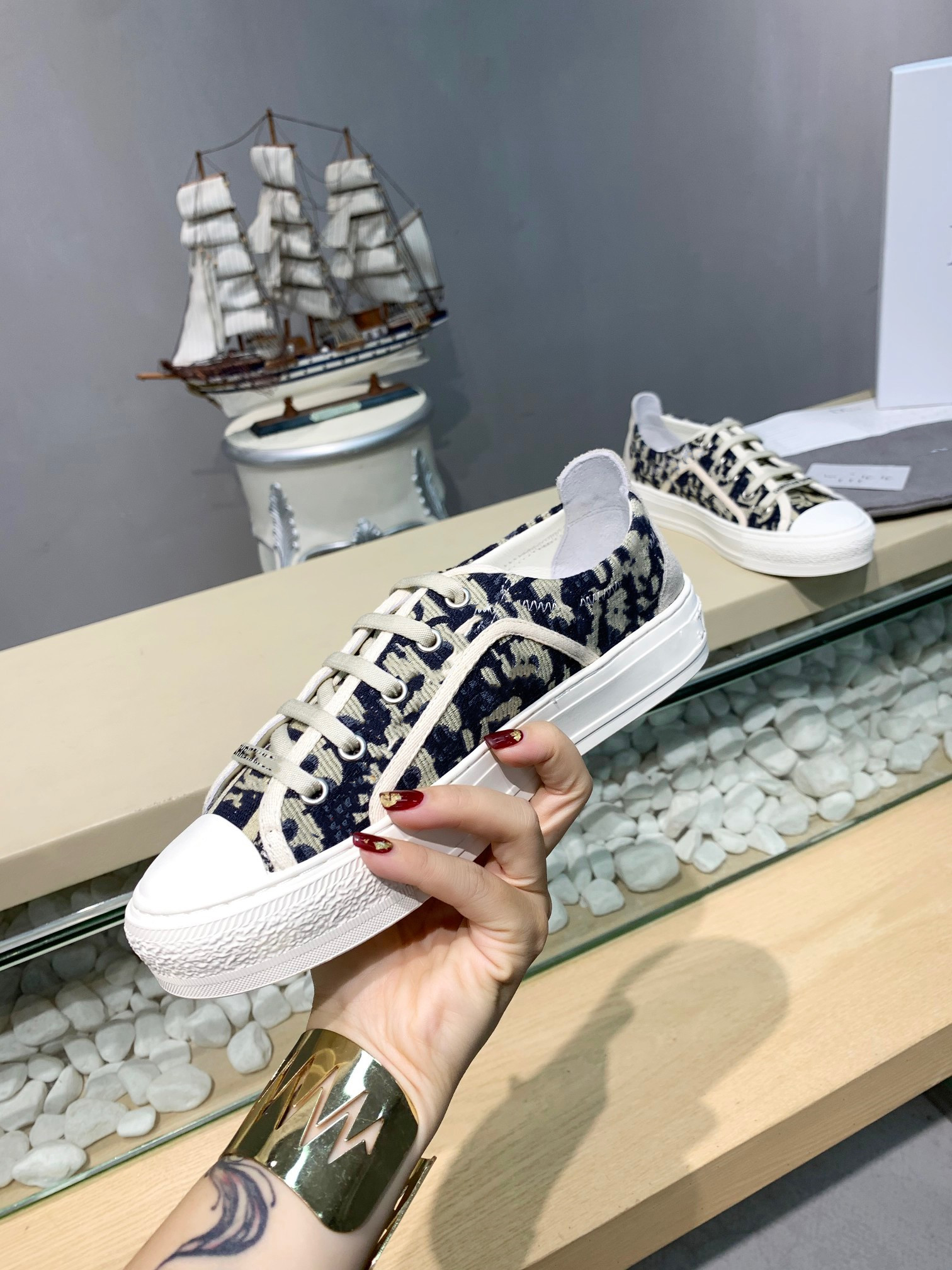 Fashion Paris Men Women Casual Shoes black cream yellow white gym red blue grey beige green yellow pink platform sneakers 0321, 02
Fashion Paris Men Women Casual Shoes black cream yellow white gym red blue grey beige green yellow pink platform sneakers 0321, 02