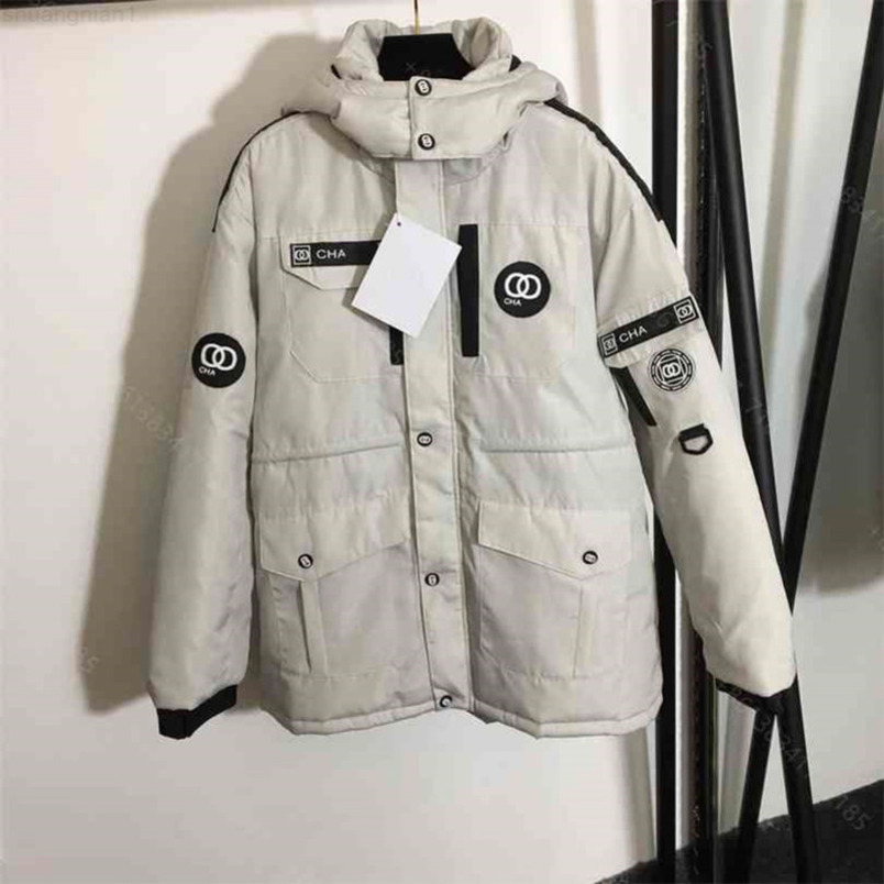 Winter cc Designer women down jacket coats embroidered letters cch brand down bread coat tooling long-sleeved hooded coat girl zipper hoodie jackets super warm
Winter cc Designer women down jacket coats embroidered letters cch brand down bread coat tooling long-sleeved hooded coat girl zipper hoodie jackets super warm
