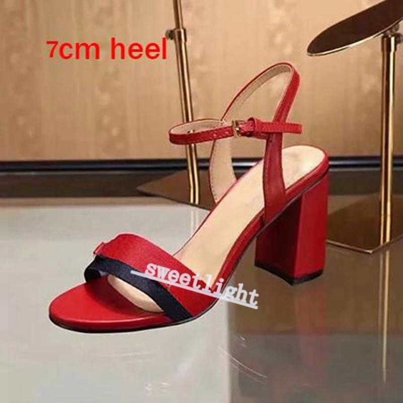 2021 Ladies Leather High Heel Slippers Classic Sandals Fashion Beach Platform
2021 Ladies Leather High Heel Slippers Classic Sandals Fashion Beach Platform