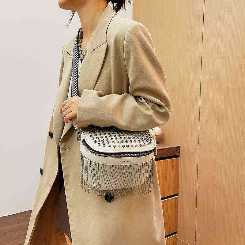 Women Designer Crossbody Bags Waist Bag Chest Fashion Tassel Leather Large Capacity Women Casual Rivet Desing Travel Pack Handbags, Black shoulder bag
Women Designer Crossbody Bags Waist Bag Chest Fashion Tassel Leather Large Capacity Women Casual Rivet Desing Travel Pack Handbags, Black shoulder bag