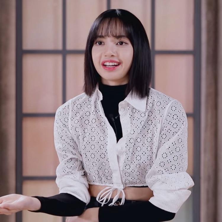 Women' Blouses & Shirts Kpop Korean Celebrity Summer Slim White Women Party Sexy Blouse Cardigan Lace Drawstring Hollow Lady Elegant Tops
Women' Blouses & Shirts Kpop Korean Celebrity Summer Slim White Women Party Sexy Blouse Cardigan Lace Drawstring Hollow Lady Elegant Tops