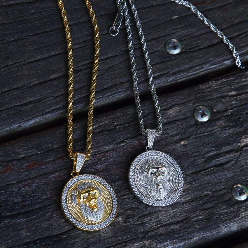Pendant Necklaces Hip Hop CZ Zircon Paved Bling Iced Out Male Lion Round Pendants Necklace Men Rapper Jewelry Gold Color GiftPendant Pendant
Pendant Necklaces Hip Hop CZ Zircon Paved Bling Iced Out Male Lion Round Pendants Necklace Men Rapper Jewelry Gold Color GiftPendant Pendant