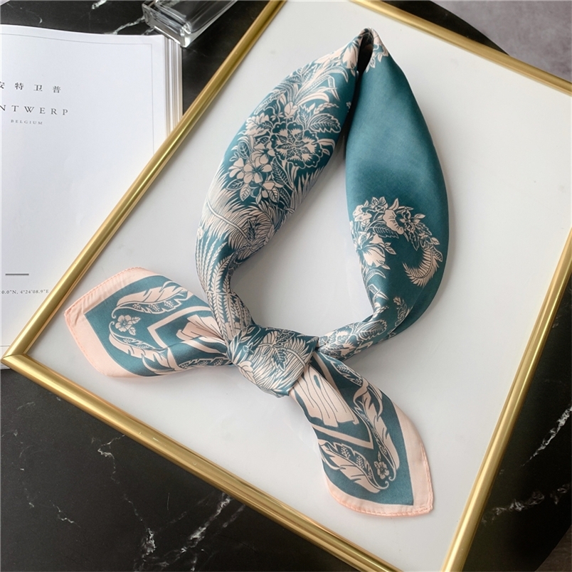 Silk Square Scarf Women Hairband Neck Scarves Foulard Shawl Wrap Lady Fashion Floral Print Neckerchief Female Bandana 220704
Silk Square Scarf Women Hairband Neck Scarves Foulard Shawl Wrap Lady Fashion Floral Print Neckerchief Female Bandana 220704