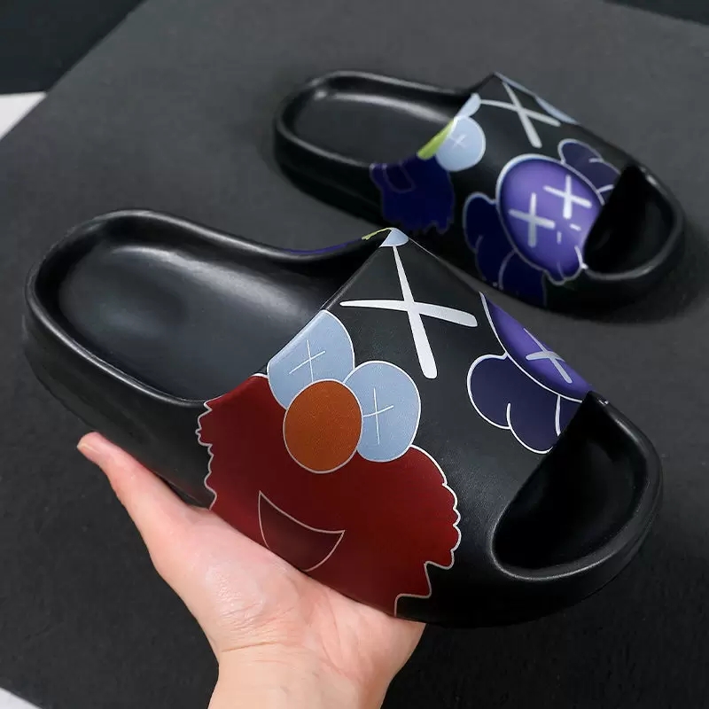 2022 hot Summer Slipper new net red coconut thick bottom step poo bathroom slipper special pattern watermark Shoes