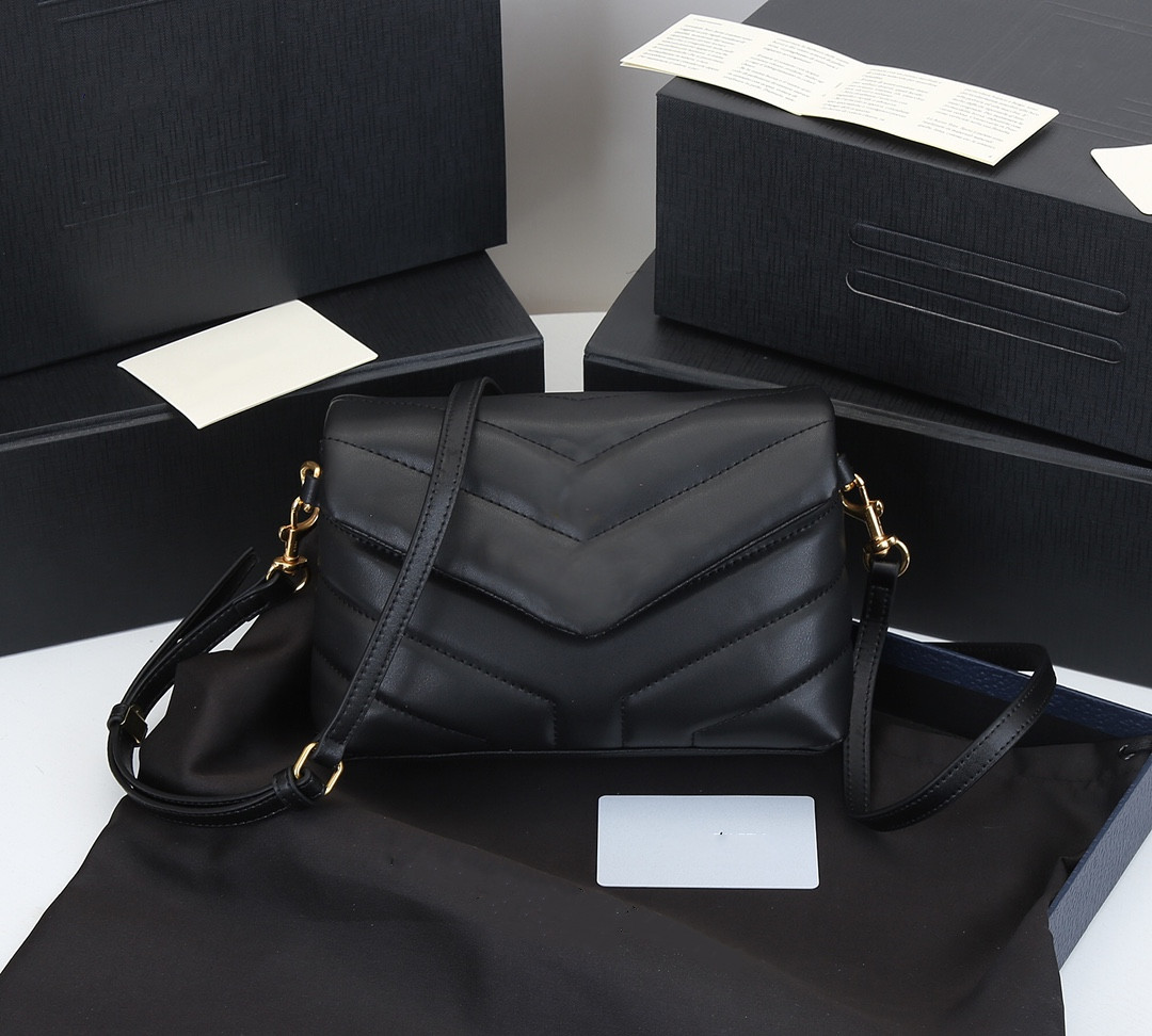 High quality designers crossbody bag fashion shoulder bags women loulou toy womens designer crossbody bags mini leather purse, Gold logo
High quality designers crossbody bag fashion shoulder bags women loulou toy womens designer crossbody bags mini leather purse, Gold logo