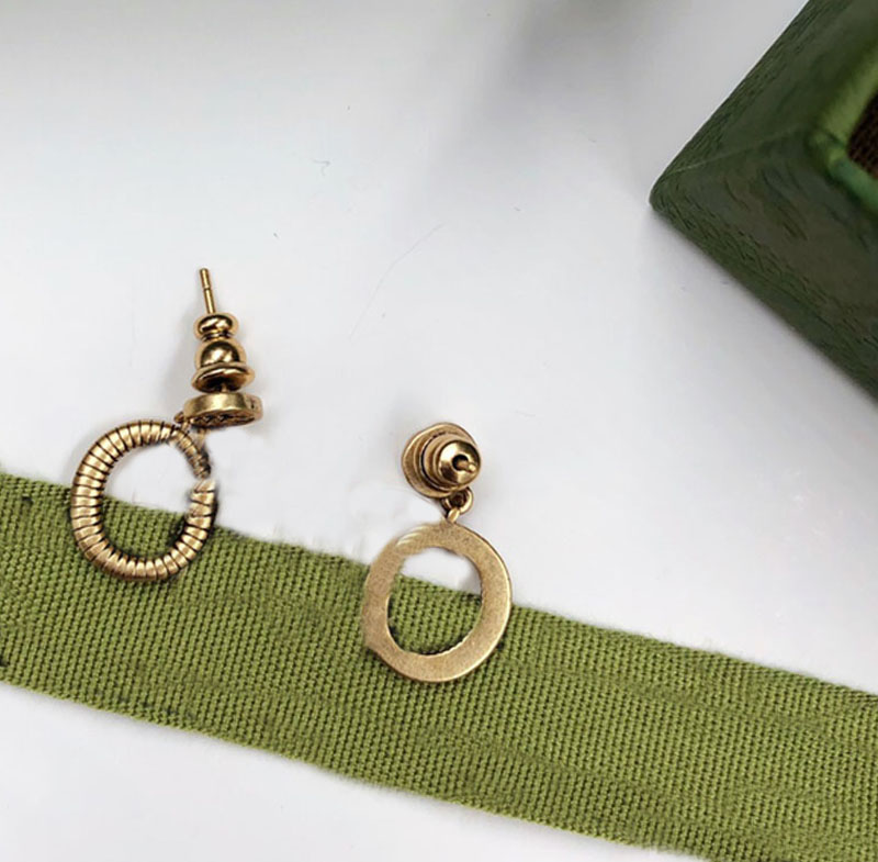 Studs Earring Hoop Earrings Designers Jewelry Luxurys Gold Earrings Fashion Ornaments 21073005R
Studs Earring Hoop Earrings Designers Jewelry Luxurys Gold Earrings Fashion Ornaments 21073005R