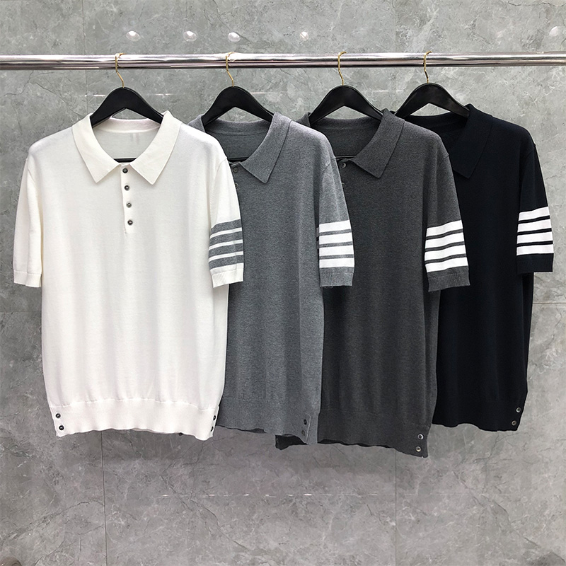 Knited Designer Mens Polos 4-Bar stripe Summer Turn-down Collar Short-sleeved t shirt Luxury Brand Business Casual Soft Tee Waist Split Mens Original Tops, White
Knited Designer Mens Polos 4-Bar stripe Summer Turn-down Collar Short-sleeved t shirt Luxury Brand Business Casual Soft Tee Waist Split Mens Original Tops, White